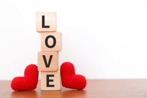 How to express love in Japan: ”Daisuki”“Aishiteru”